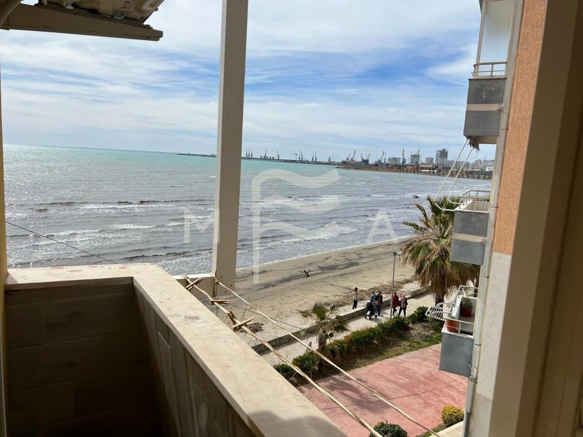 Yacht Club 573 Lejlighed Durrës Eksteriør billede