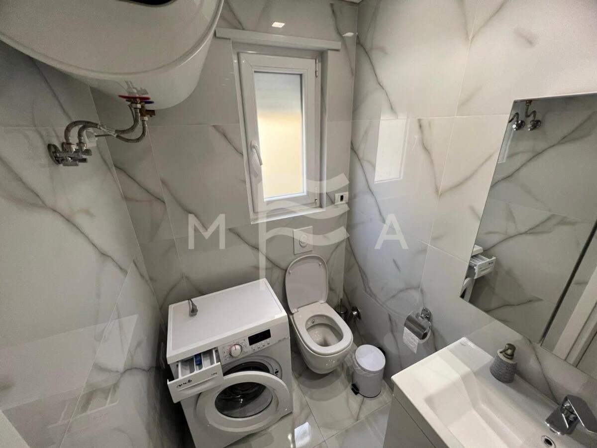 Yacht Club 573 Lejlighed Durrës Eksteriør billede